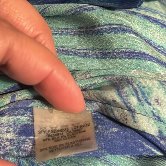 Elie Tahari 100% Silk vibrant blue aqua green buttoned down mandarin collar top - Picture 7 of 7